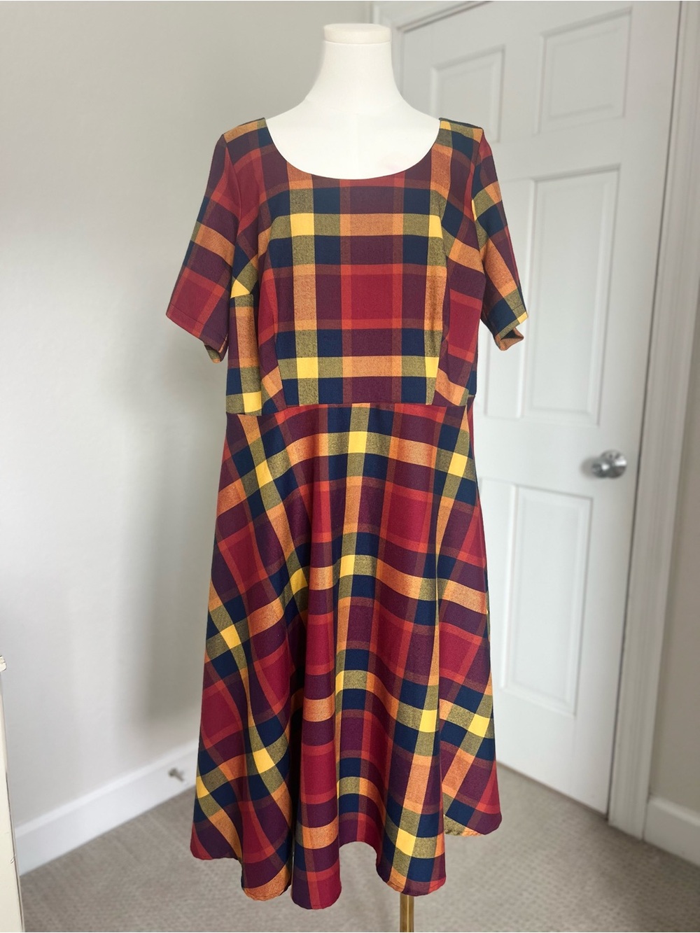ModCloth x Collectif Bookworm Plaid Swing Dress Scoop Neck 14 Dark Academia Fall